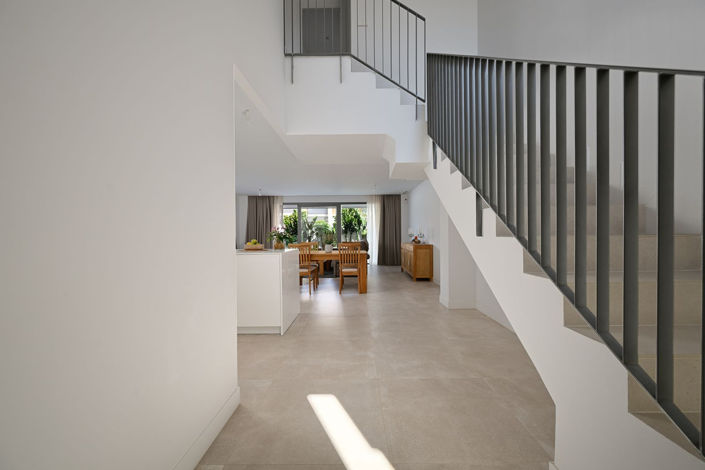 Image No.8-3 Bed Townhouse for sale