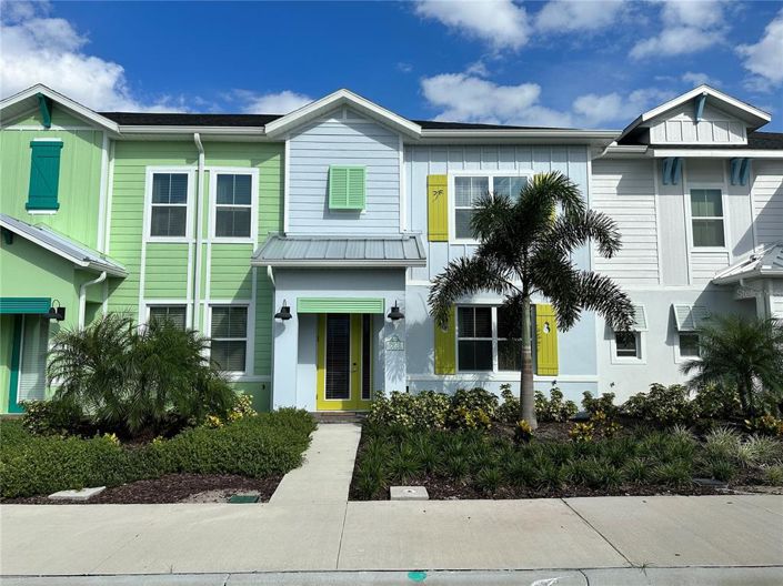 Image No.1-3 Bed Townhouse for sale