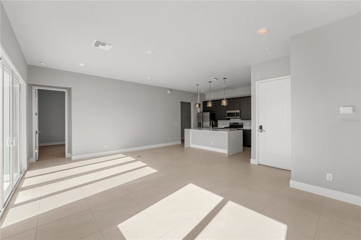 Image No.10-3 Bed Property for sale