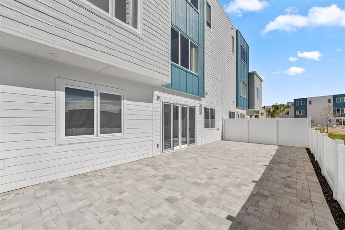 Image No.20-3 Bed Property for sale