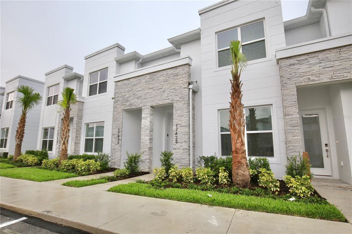 Image No.1-3 Bed Townhouse for sale