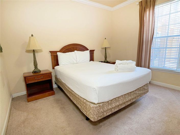 Image No.12-2 Bed Property for sale