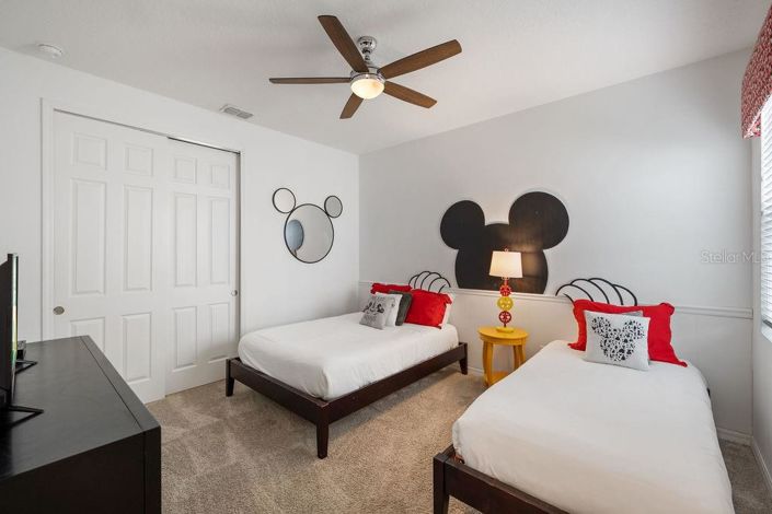 Image No.19-9 Bed Property for sale