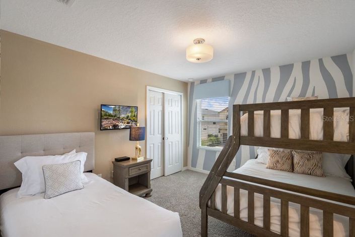 Image No.31-9 Bed Property for sale