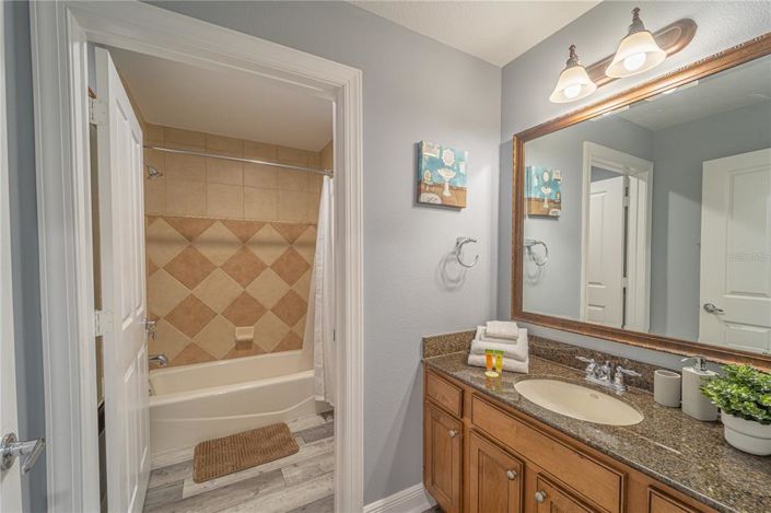 Image No.25-3 Bed Property for sale