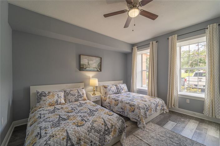 Image No.28-3 Bed Property for sale