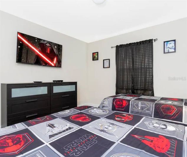 Image No.17-4 Bed Townhouse for sale