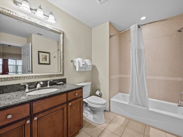 Image No.23-3 Bed Property for sale