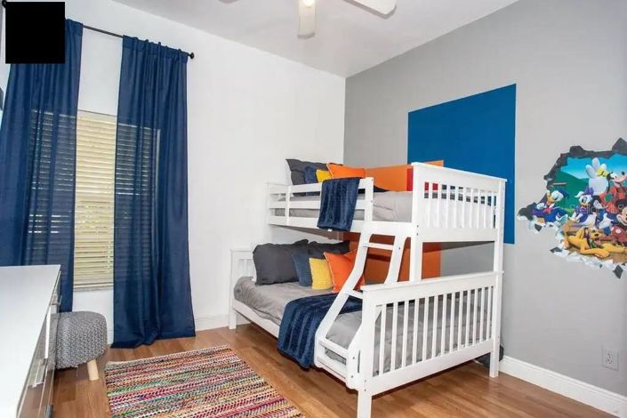 Image No.8-3 Bed Property for sale