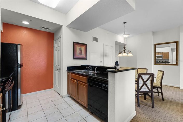 Image No.14-2 Bed Property for sale