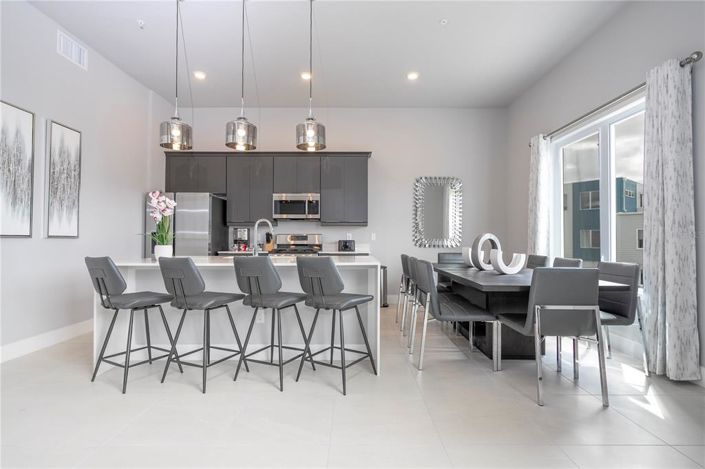 Image No.17-5 Bed Property for sale