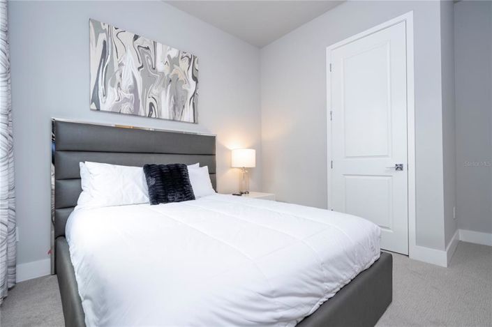 Image No.33-5 Bed Property for sale