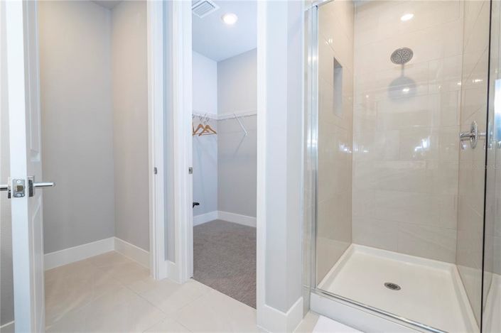 Image No.57-5 Bed Property for sale