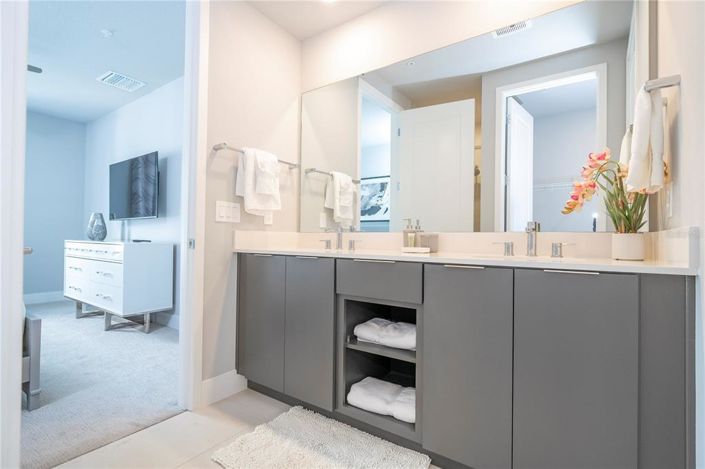 Image No.58-5 Bed Property for sale