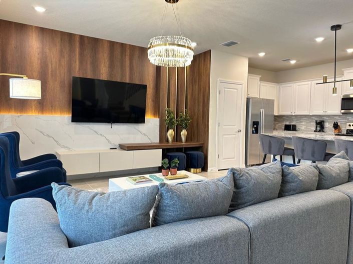 Image No.12-5 Bed Townhouse for sale