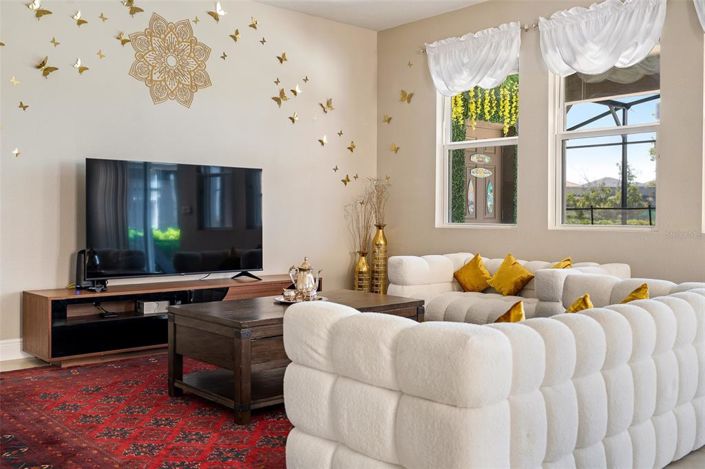 Image No.20-5 Bed Property for sale