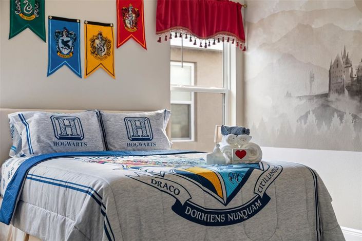 Image No.5-5 Bed Property for sale