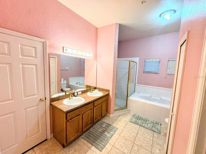 Image No.24-3 Bed Property for sale