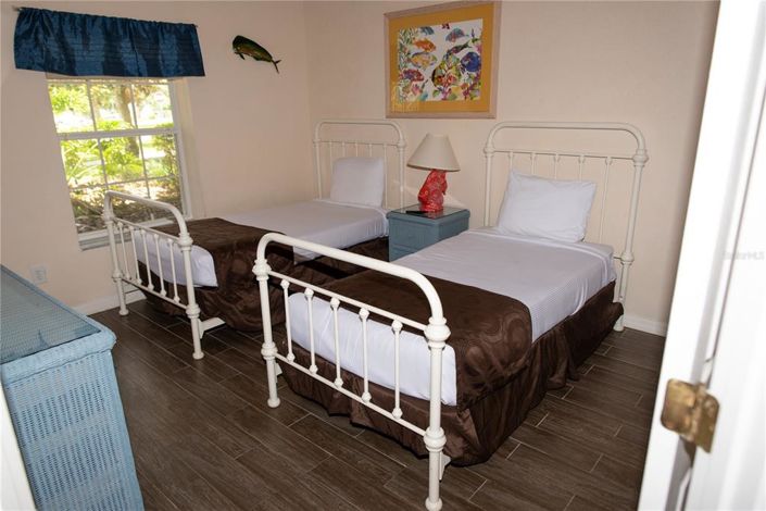 Image No.19-3 Bed Property for sale