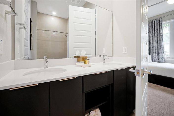 Image No.22-3 Bed Property for sale