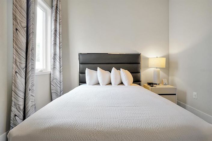 Image No.25-3 Bed Property for sale