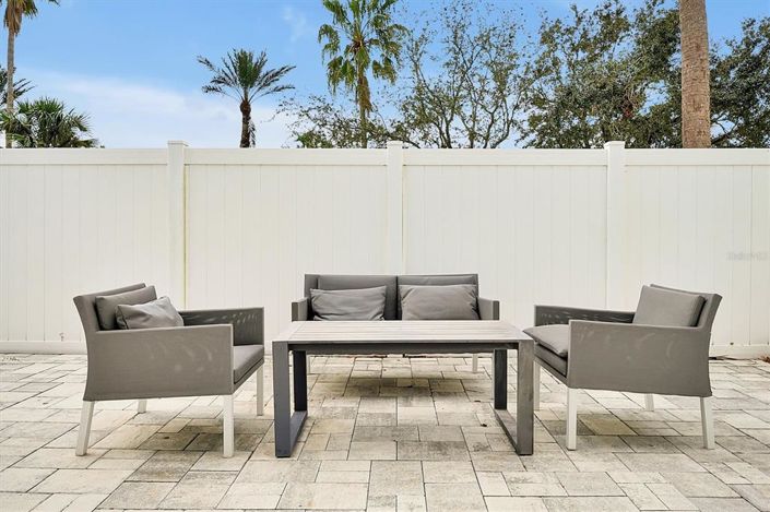 Image No.27-3 Bed Property for sale