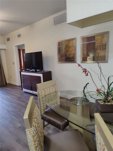 Image No.55-2 Bed Property for sale