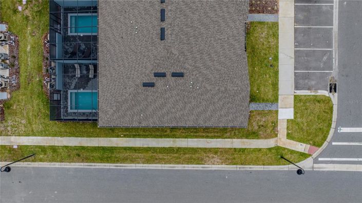 Image No.40-5 Bed Townhouse for sale