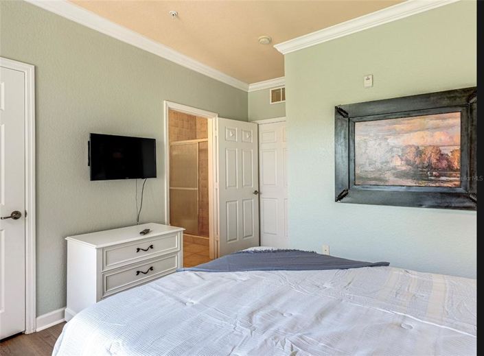 Image No.14-3 Bed Property for sale