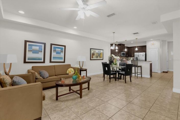 Image No.14-3 Bed Townhouse for sale