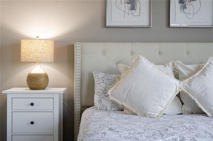 Image No.25-2 Bed Property for sale