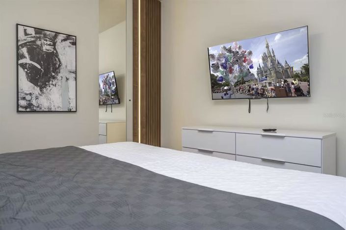 Image No.23-5 Bed Townhouse for sale