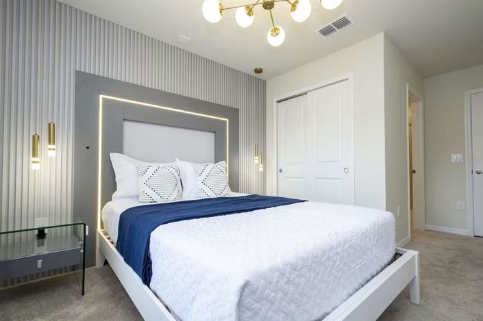 Image No.36-5 Bed Townhouse for sale