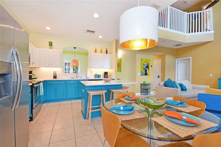 Image No.10-7 Bed Property for sale