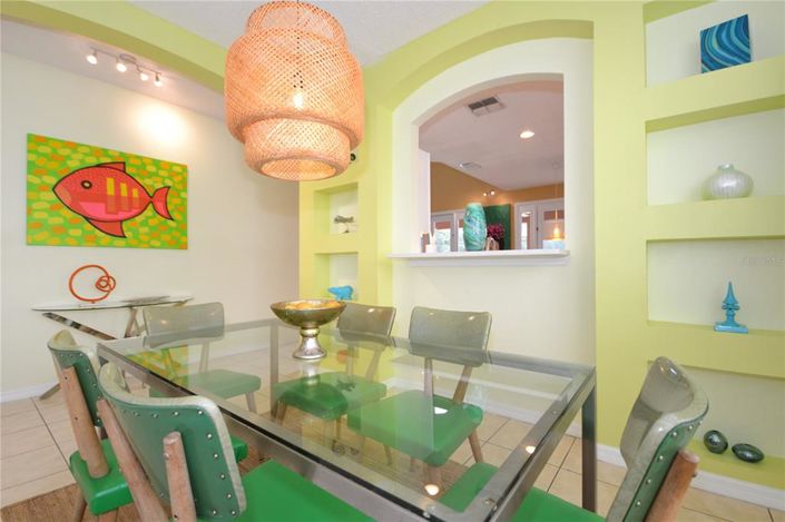 Image No.13-7 Bed Property for sale