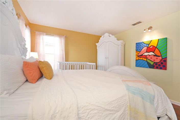 Image No.18-7 Bed Property for sale