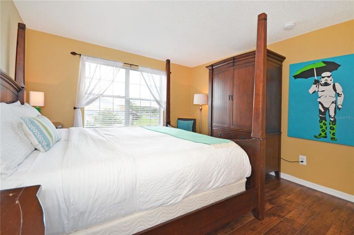 Image No.27-7 Bed Property for sale