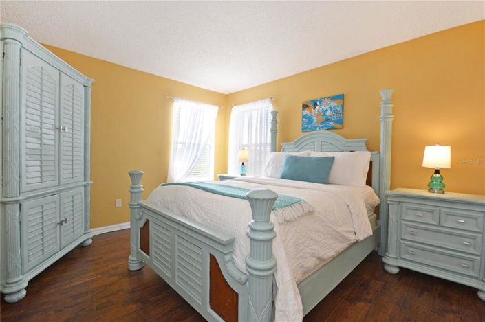 Image No.29-7 Bed Property for sale