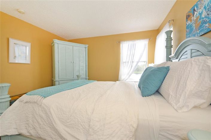 Image No.30-7 Bed Property for sale