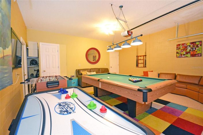 Image No.37-7 Bed Property for sale