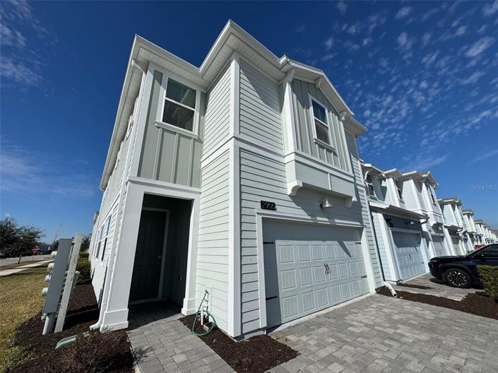 Image No.1-4 Bed Townhouse for sale