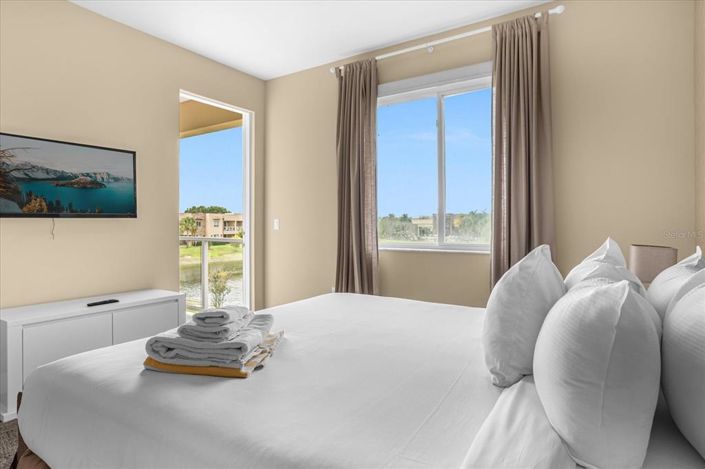 Image No.13-3 Bed Townhouse for sale