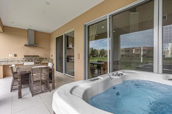 Image No.26-3 Bed Townhouse for sale