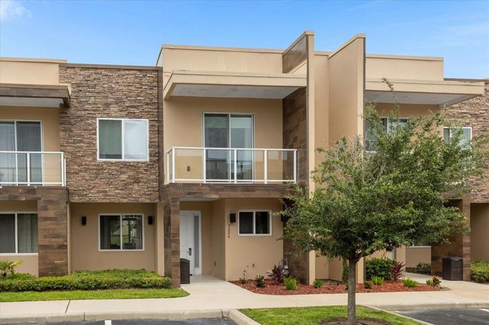 Image No.3-3 Bed Townhouse for sale