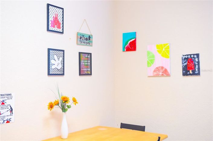 Image No.8-3 Bed Townhouse for sale