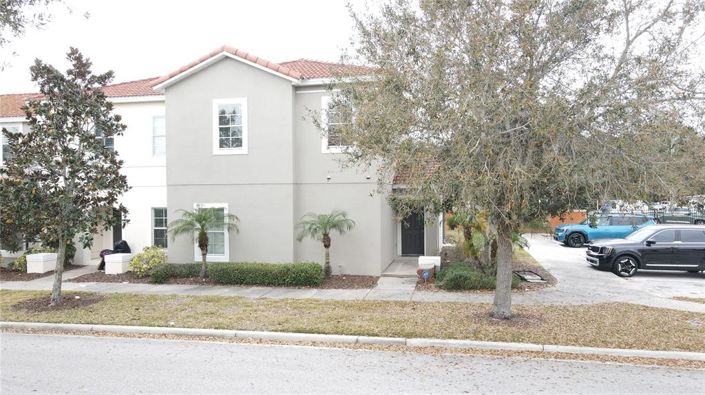 Image No.1-4 Bed Townhouse for sale