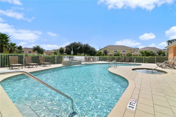 Image No.50-4 Bed Townhouse for sale