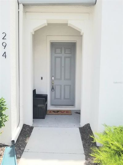 Image No.1-5 Bed Townhouse for sale