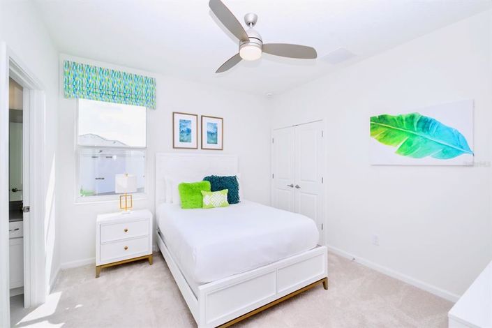 Image No.33-12 Bed Property for sale