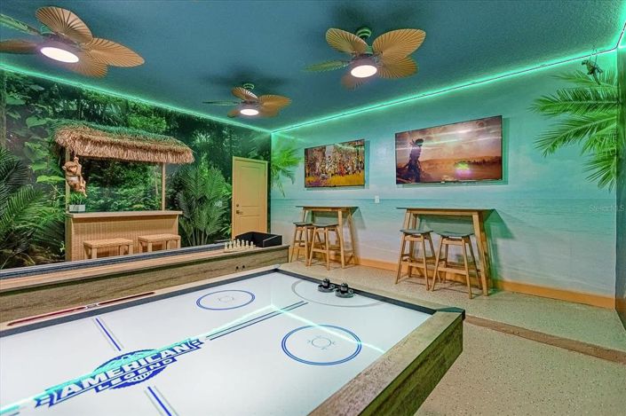 Image No.10-10 Bed Property for sale